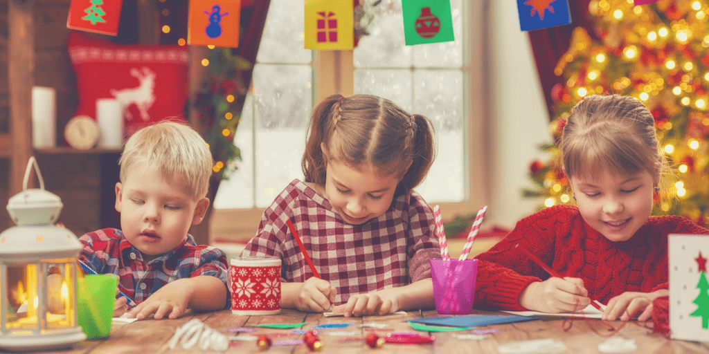 Lovely family games for the holiday season: Christmas bingo game {printable}